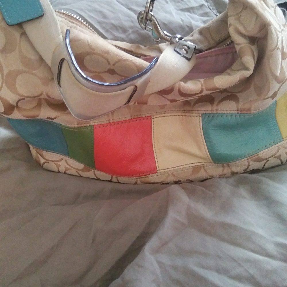 Authentic Coach Bag Medium Sized - image 1